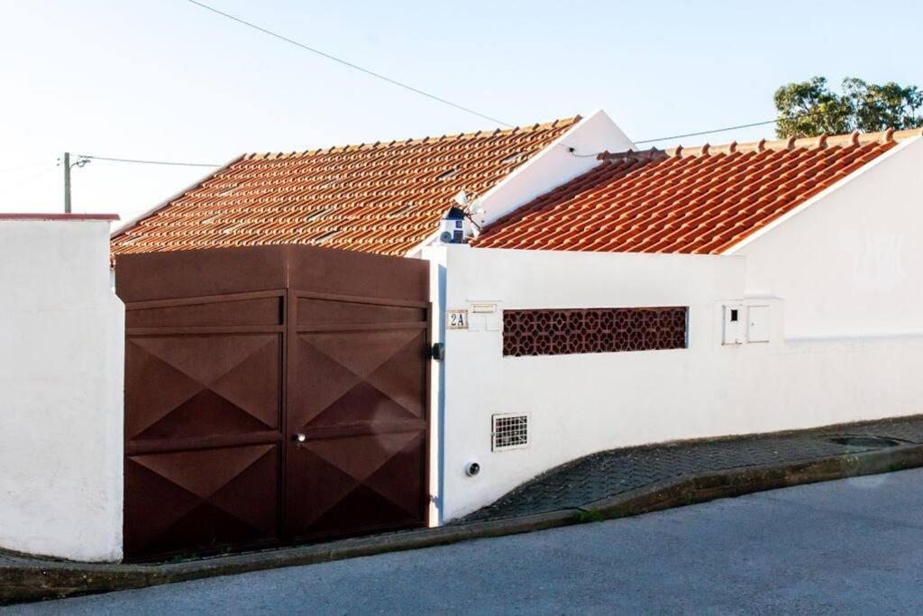 Casa Da Ti' Milia Vila Encarnacao Exterior foto